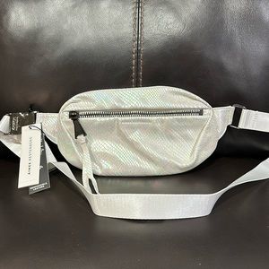 🔥🔥🔥NEW Aimee Kestenberg Milan Bum Bag Hologram Snakeprint Sling Belt Bag